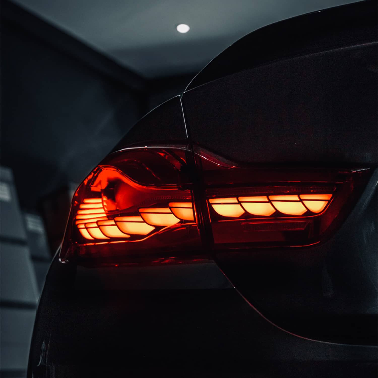 BM F32/F82 CS STYLE SEQUENTIAL TAIL LIGHTS-SMOKED (non oem) - Image 2