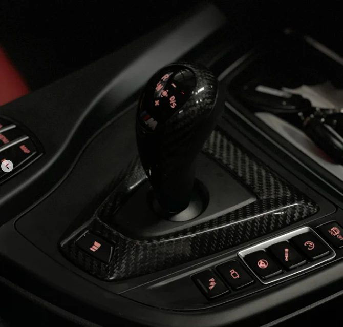 BM F80/F82/F83 M3/M4 CARBON FIBRE GEAR COVER (non oem) - Image 2